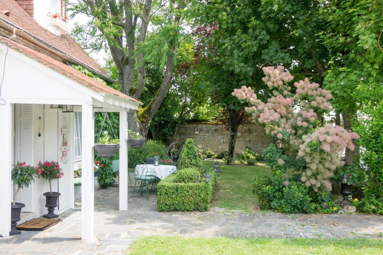 Les Anges Reveurs Bed and Breakfast Neuville-aux-Bois Exteriör bild